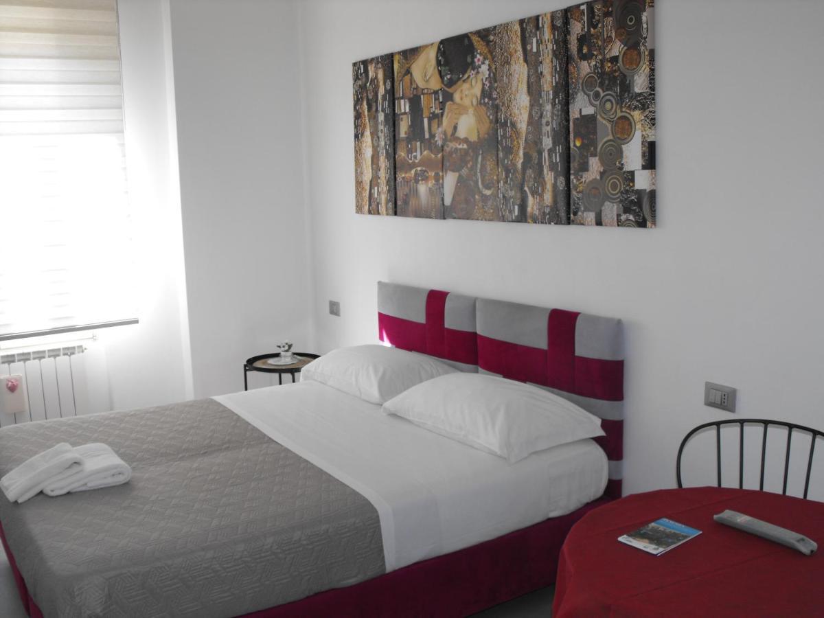 Dimora Chloe B&B Pescara Eksteriør billede